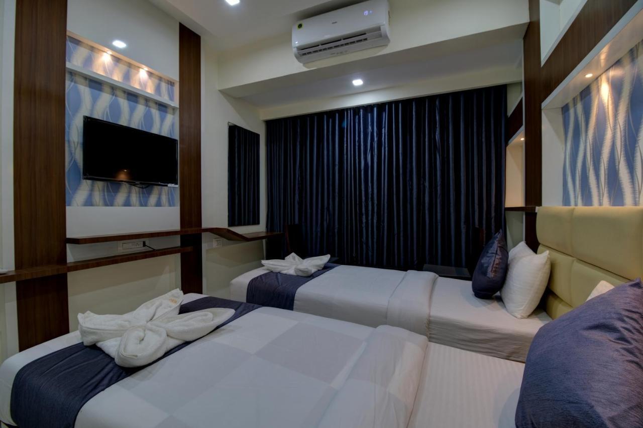 נאווי מומבאי Hotel Mourya Residency מראה חיצוני תמונה